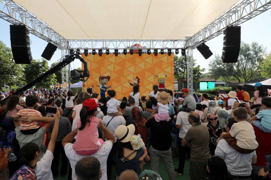 Karatay’ın mor denizi tüm dünyayı peşinden sürükledi! Görmeyen kalmadı 14